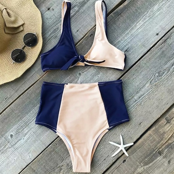 🧜‍♀️🍾PARTY PRICE!! Front tie Bikini - Picture 2 of 3